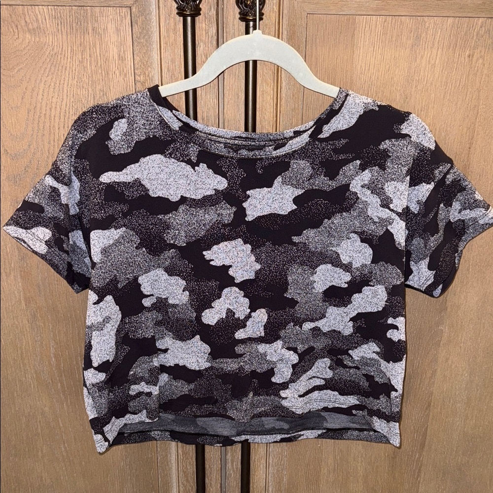 lululemon athletica Black and Gray Crop Top